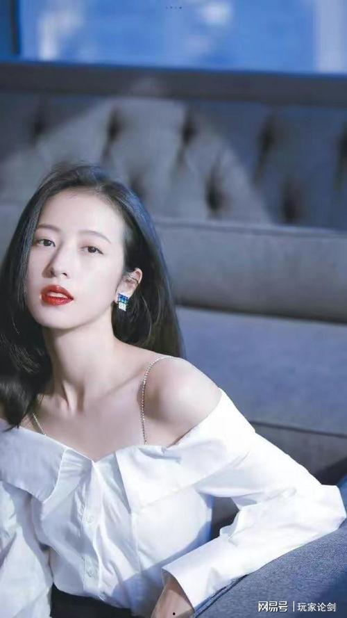 娱乐吃瓜酱 周雨彤,娱乐吃瓜酱下的璀璨星辉